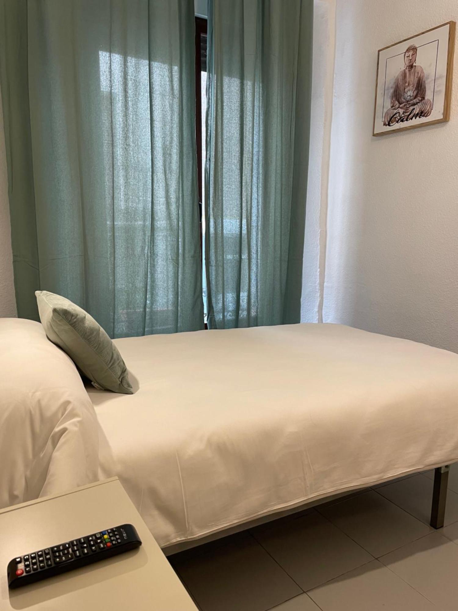 Single Room Private Bathroom